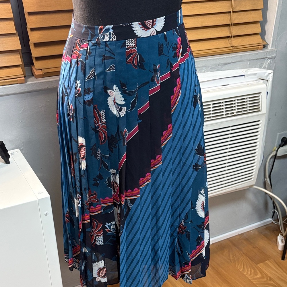 Ann Taylor Blue Floral A-Line Skirt